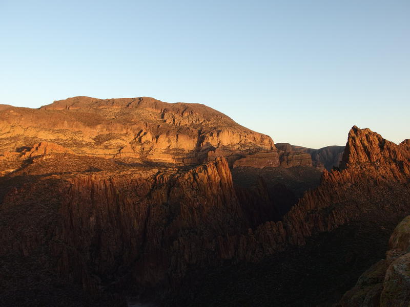 Evening sunlight on the side of Malapais