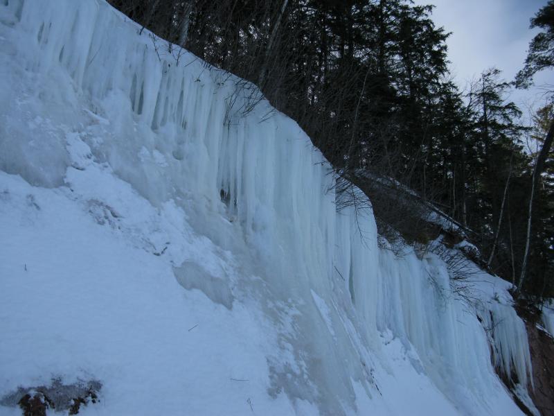 Long, wide cascades of ice