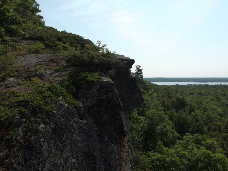 Steep edge of the ridge above